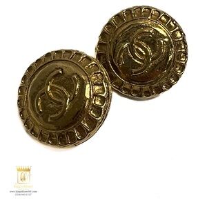 💛SOLD💛Chanel vintage earrings